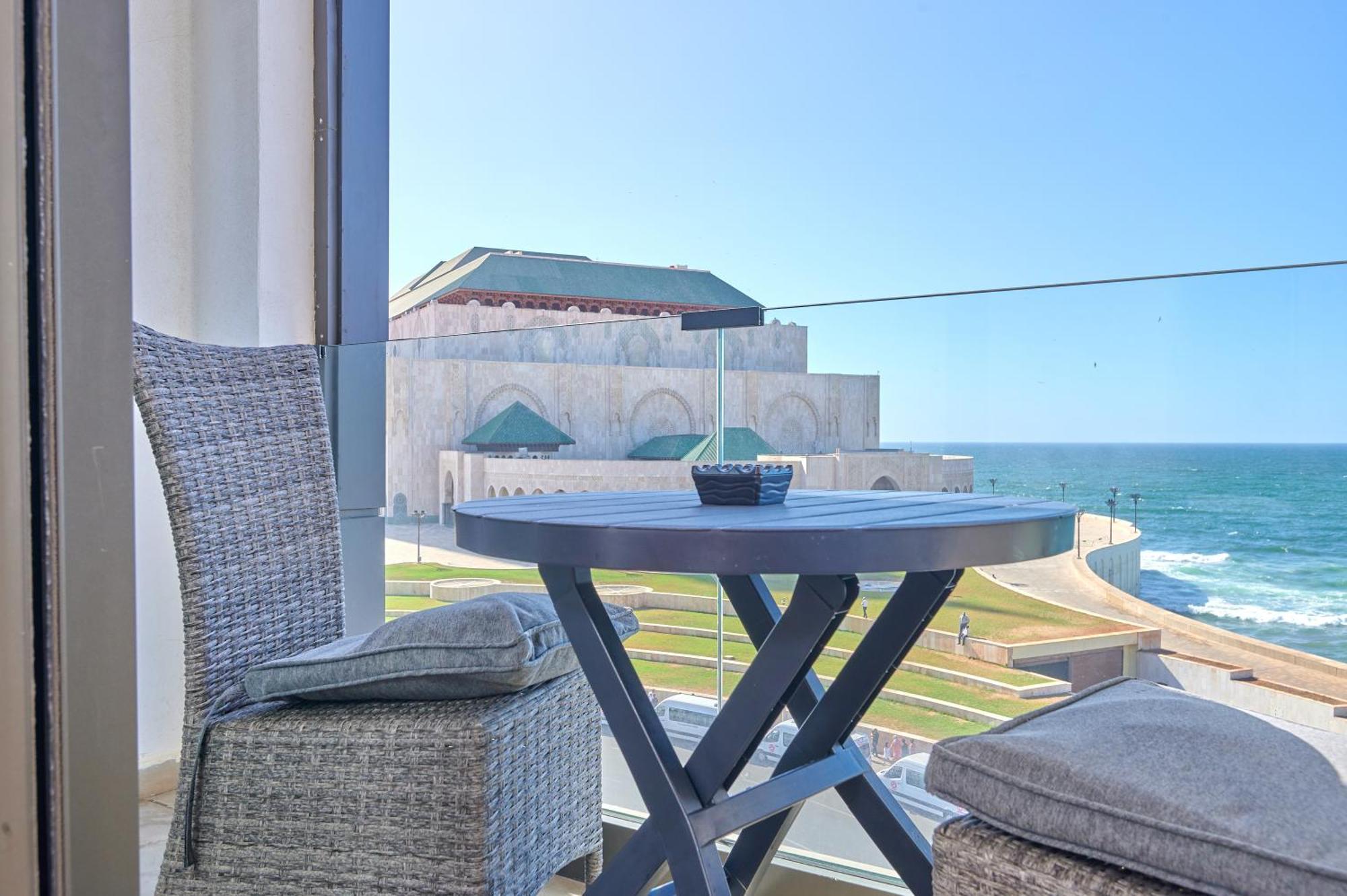 Apartment Sea View B2 - Mosquee Hassan II - By Thecasaedition Casablanca Bagian luar foto